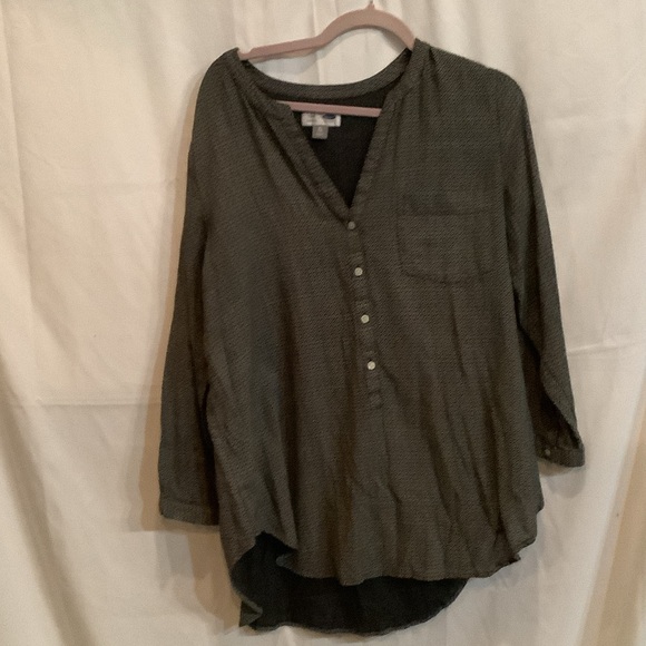 Old Navy Tops - Old Navy Charcoal Button-Up Blouse